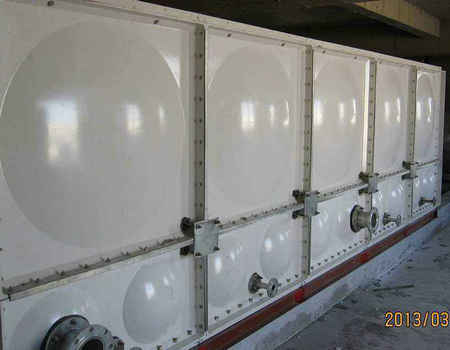 搪瓷不锈钢水箱和玻璃钢水箱对比：哪个更适合您？